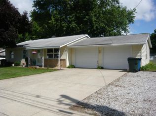 49 Smith St, Coldwater, MI 49036