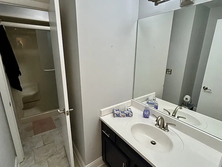 330 Chimney Hl — Photo 11