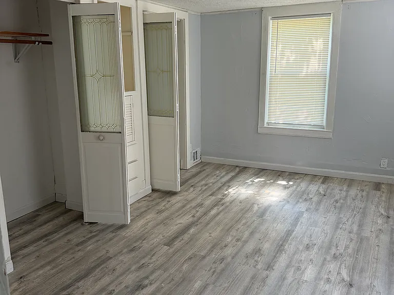 7 A&b Burbank St #B — Photo 3