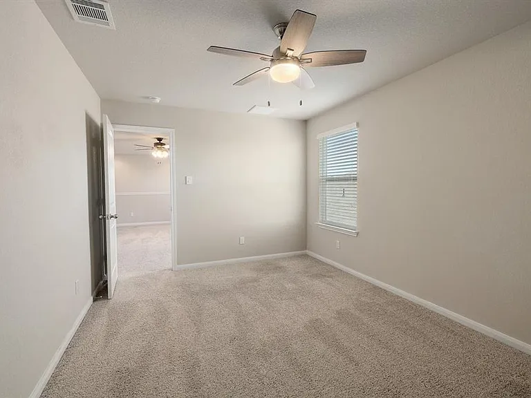 460 Galway Bay Ln — Photo 10