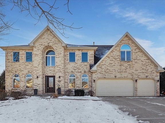 3rd image of 8269 Brookhaven Dr