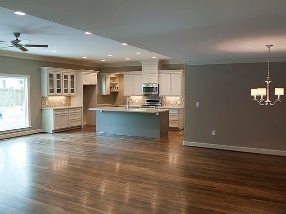 5th image of 5103 Stillbrooke Dr