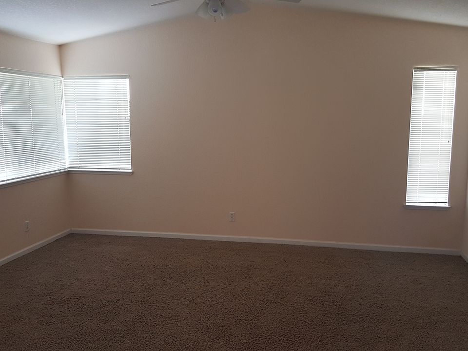 2nd image of 1319 Foxhollow Way