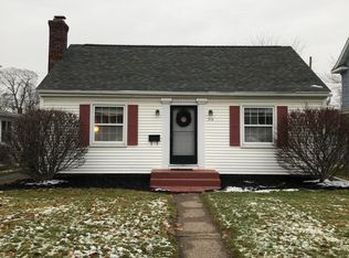 314 Strathmore Rd, Lansing, MI 48910