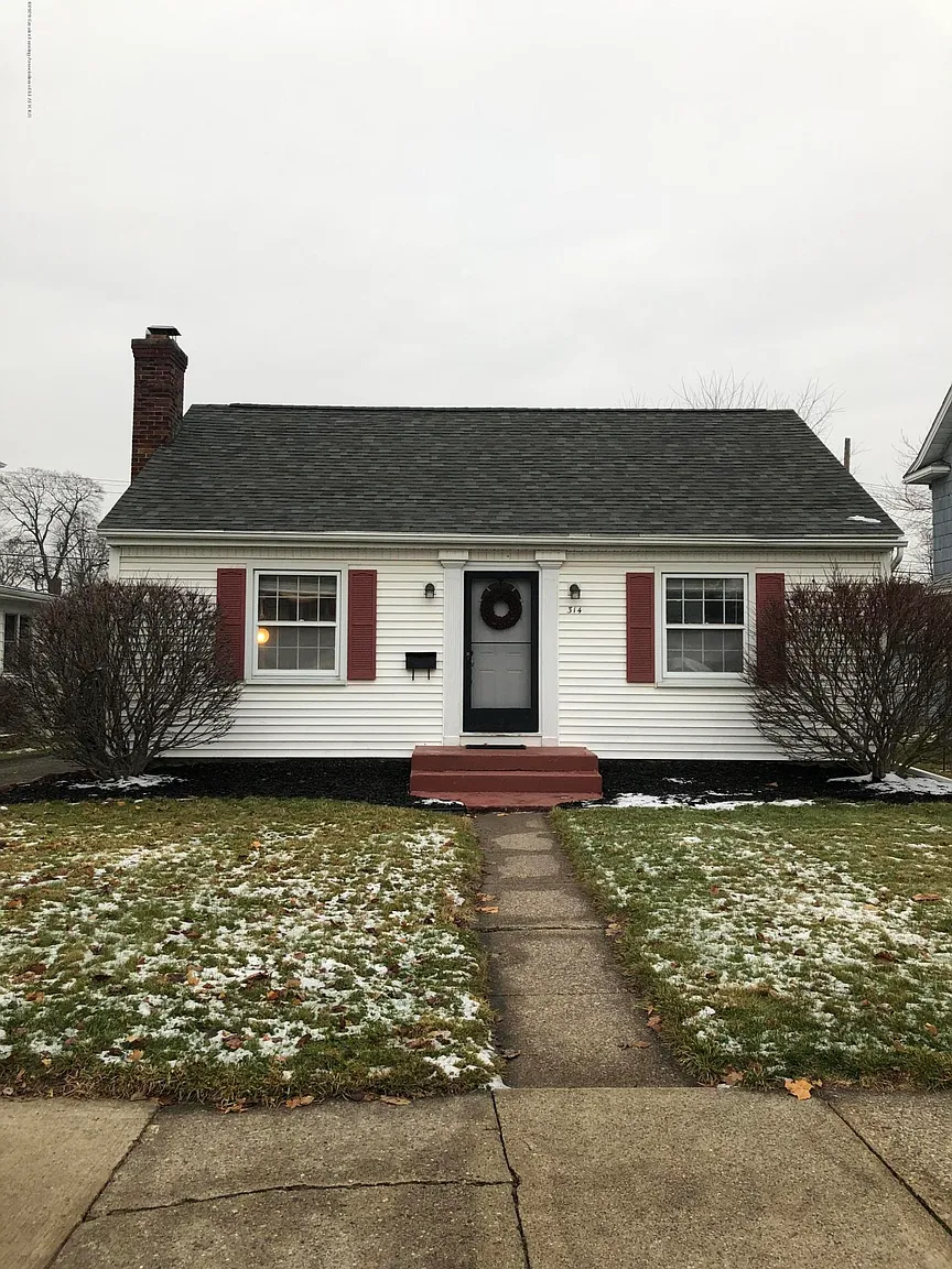 314 Strathmore Rd photo 1