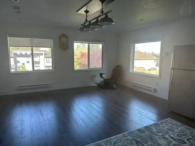 20562 46b Ave — Photo 10
