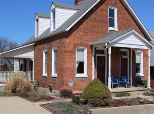 113 W 4th St, Hermann, MO 65041