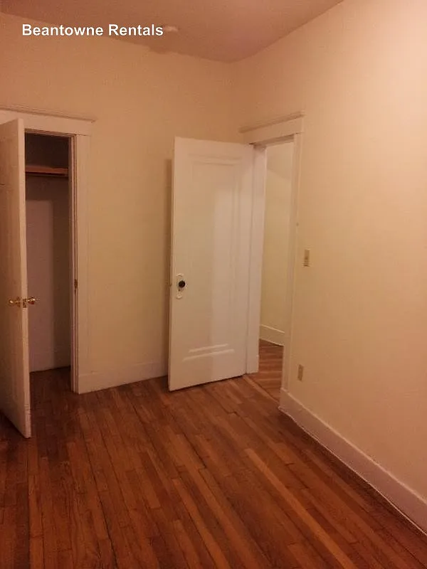 2 bed, 1.0 bath, 710 sqft, $3,100 — Photo 4