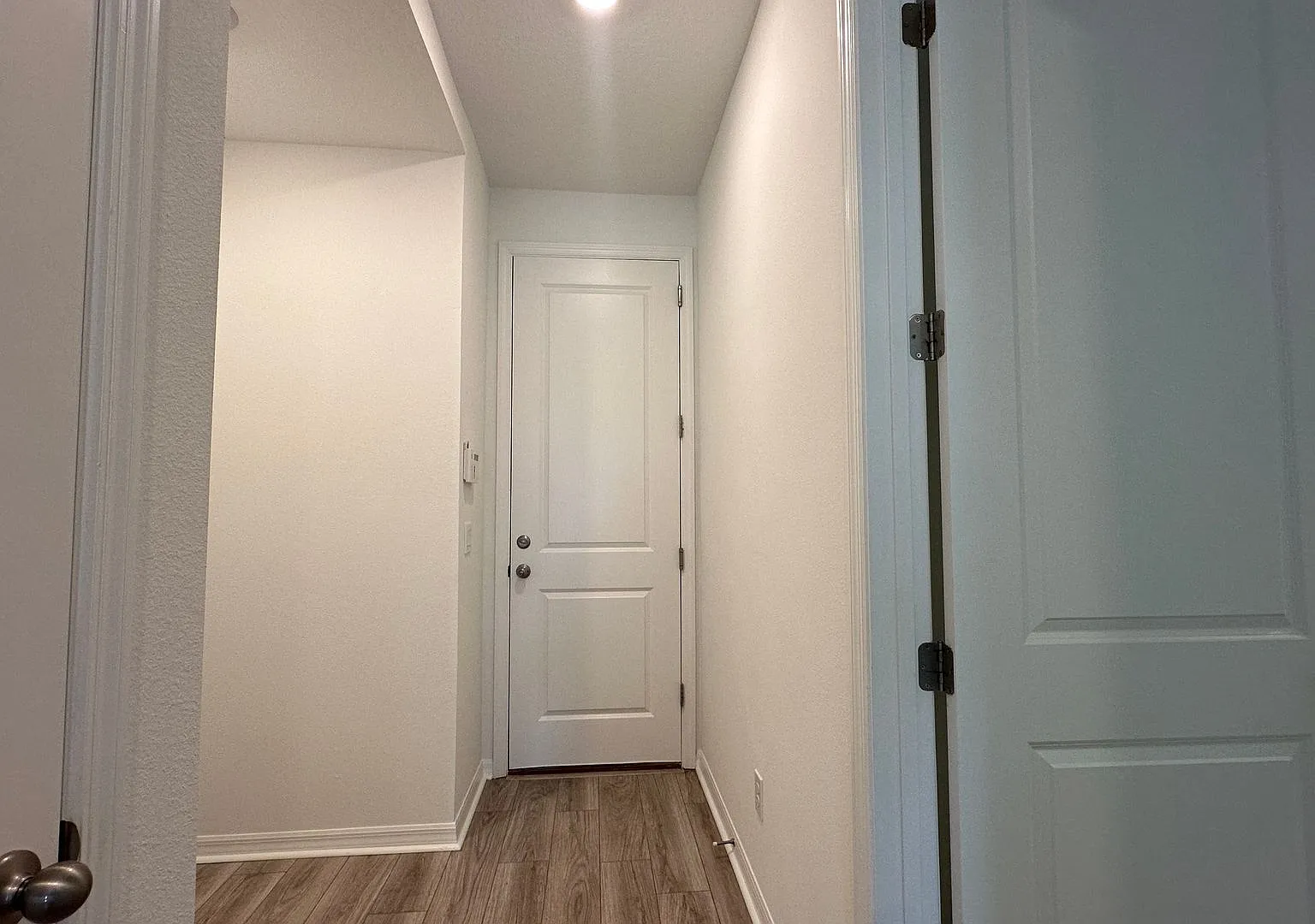 Stunning 3-Story Corner Unit with 3 Private Suites | Internet Included — Photo 4