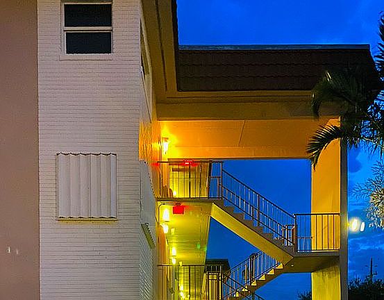 5th image of 1223 Bayshore Dr Unit 204