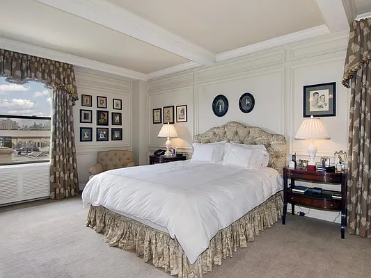 Sold by Sotheby's International Realty | media 33