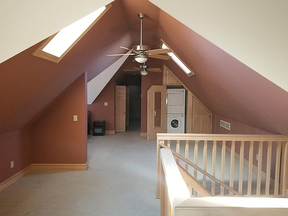 Master suite with in unit Laundry and skylights