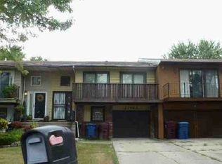 21785 Peterson Ave, Sauk Village, IL