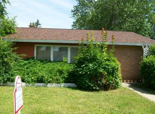 6920 Parkbelt Dr, Flint, MI 48505