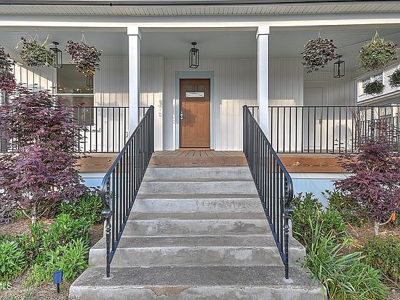 5th image of 705 Alabama St