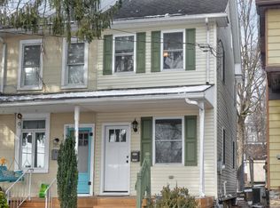 1015 Walnut St, Lemoyne, PA 17043