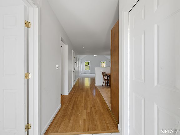3rd image of 46 Elizabeth Circle #46