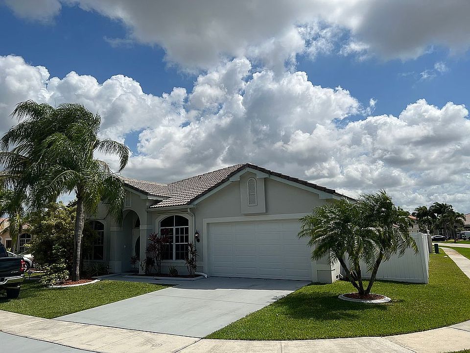 1st image of 1013 NW 183rd Ave