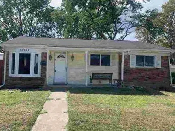 28311 Roy St, Saint Clair Shores, MI 48081