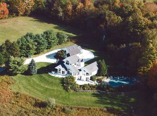 92 S Quaker Hill Rd, Pawling, NY 12564