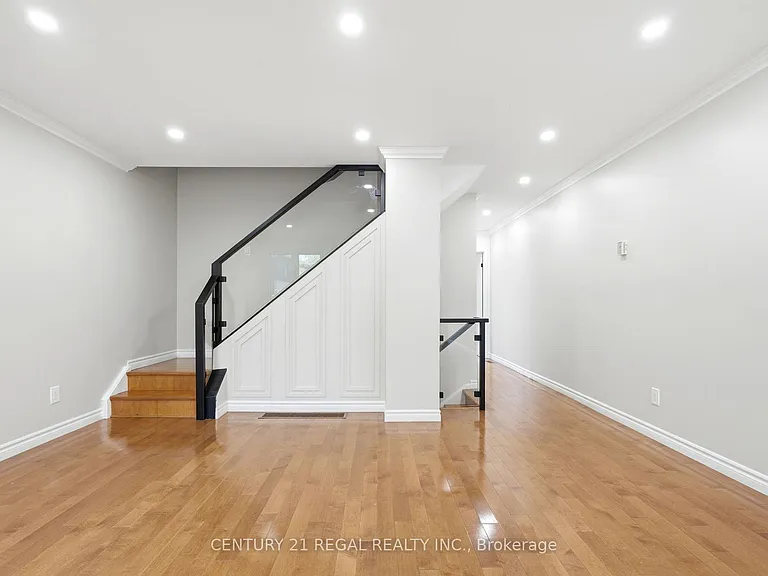 56 Michener Ct — Photo 11