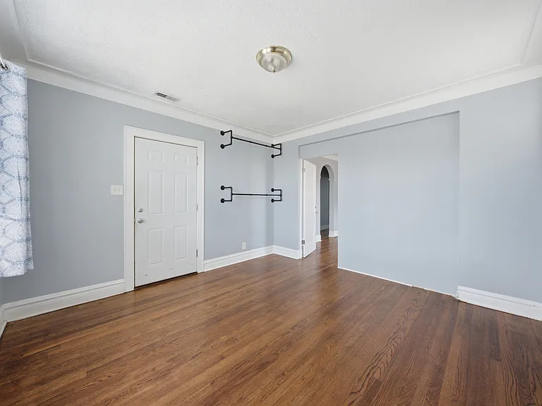 6939 S Komensky Ave #2 — Photo 4