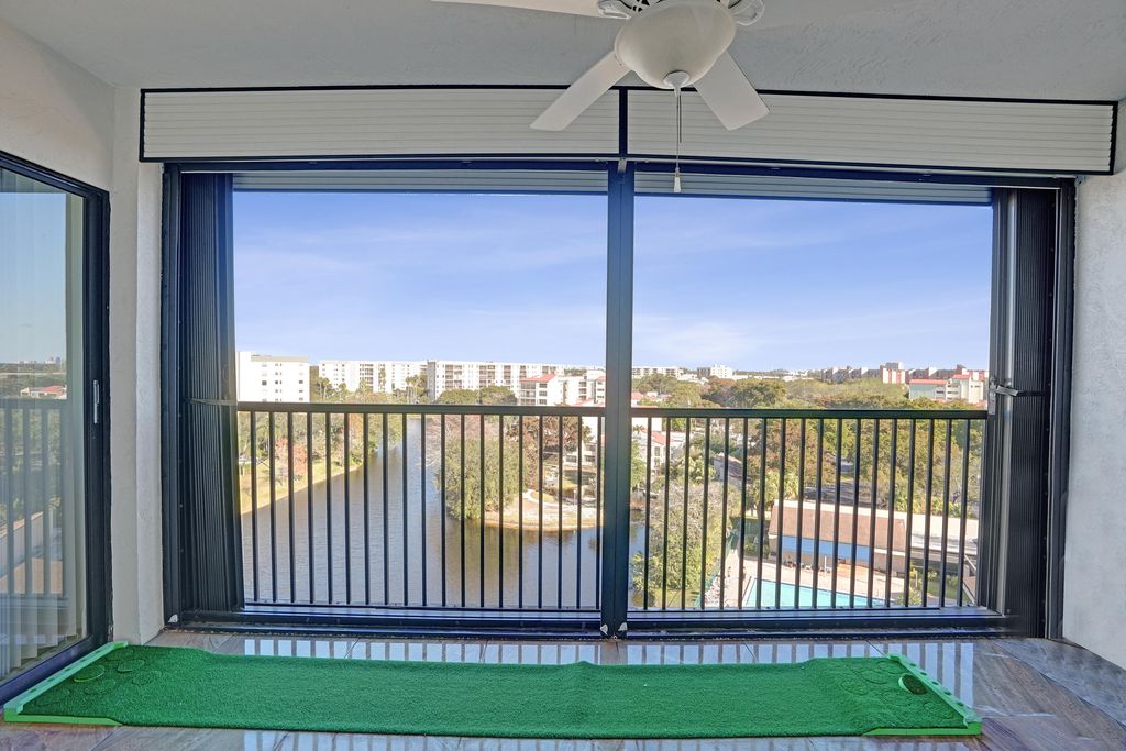 2334 S Cypress Bend Drive #907, photo 5