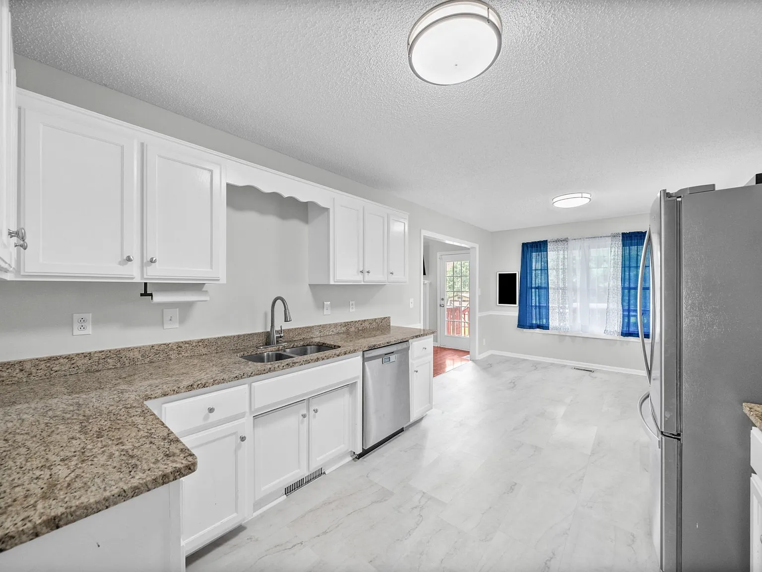 4 bed, 2176 sqft, $2,000 — Photo 1