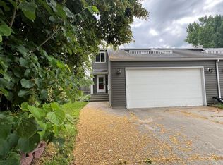 1615 Rider Rd, Grand Forks, ND 58201