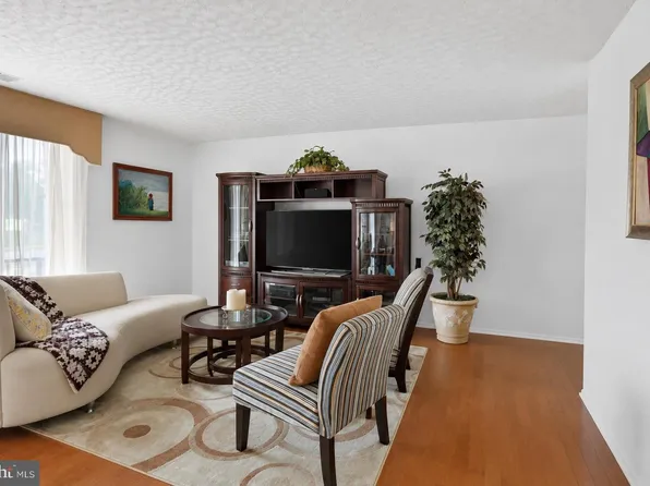 10250 Prince Pl Unit 24-108, Upper Marlboro, MD 20774