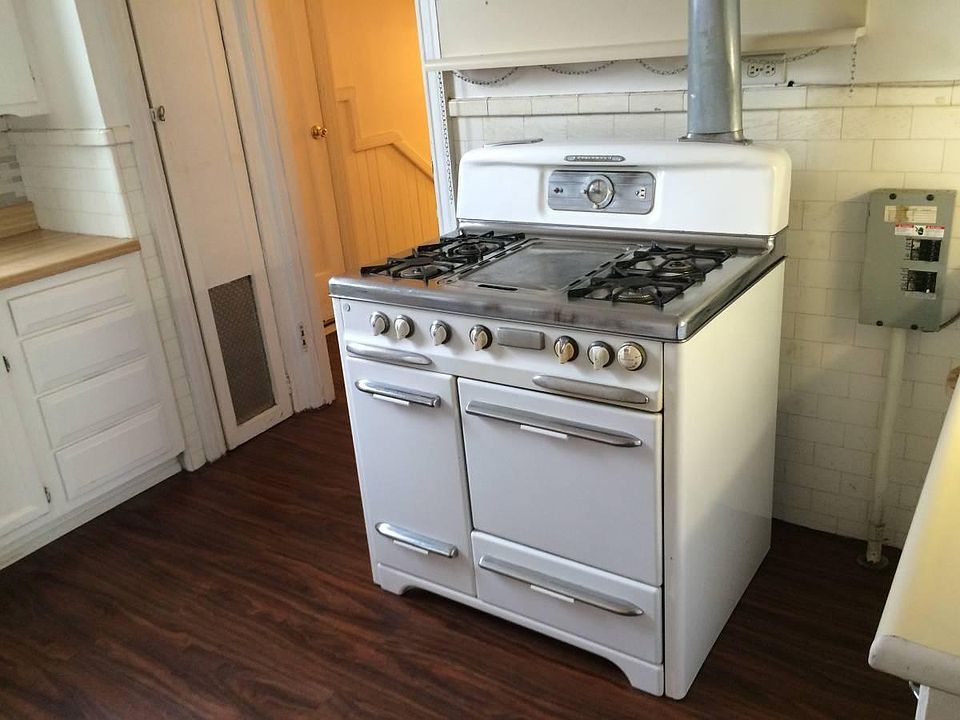 gas stove
