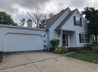 2857 Tinkers Ln, Twinsburg, OH 44087