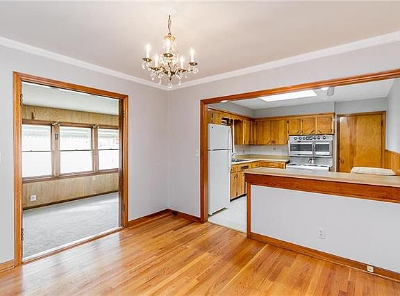 5th image of 6120 Hardy Ave
