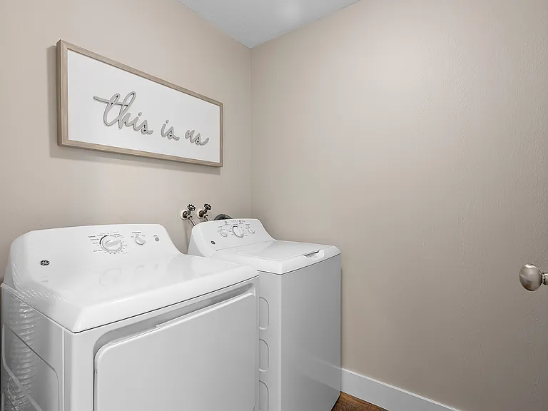 Shady Lake Apartments — Photo 11