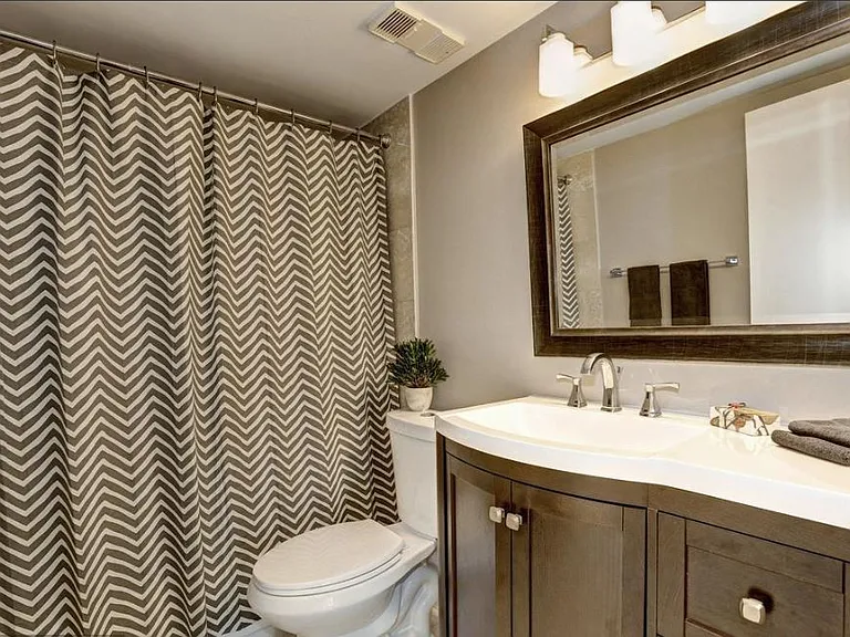 11305 Commonwealth Dr #T3 — Photo 10