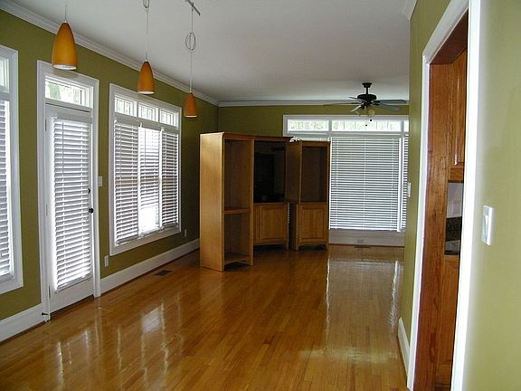 Kitchen Breakfast/Sunroom