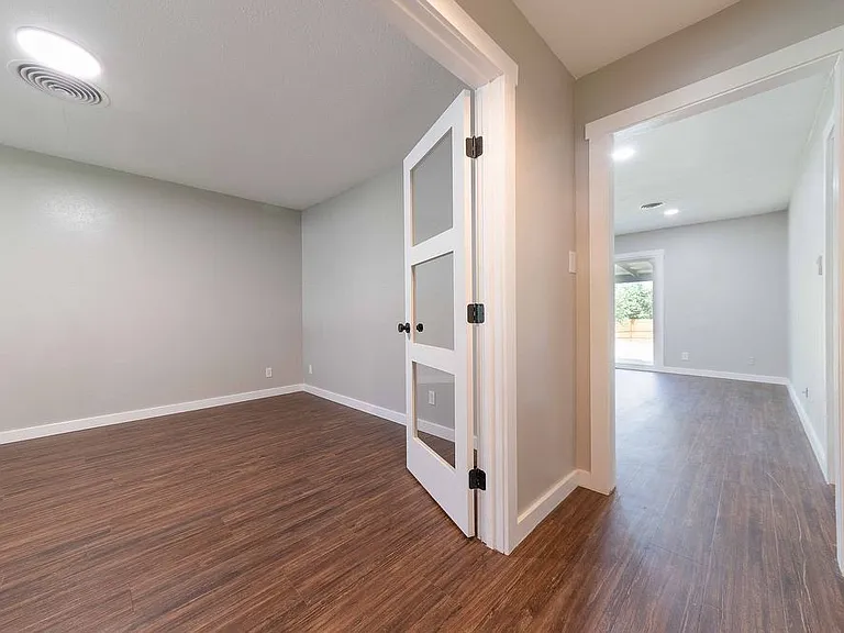 11603 Oak Trl — Photo 3