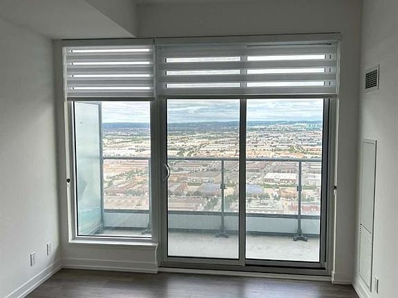 4th image of 898 Portage Pkwy #4511