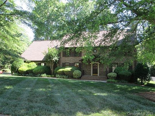 1st image of 2368 Sparrow Dr