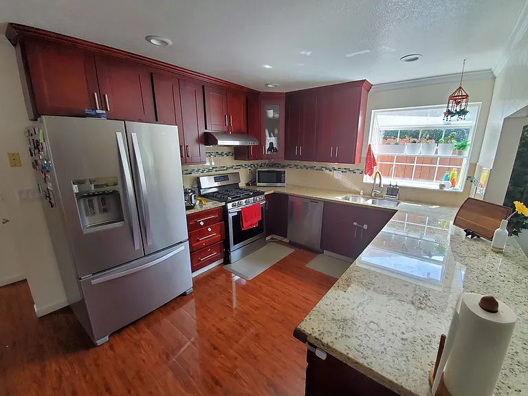 1421 Four Oaks Rd — Photo 29