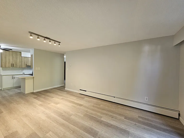 325 Ward St #303 — Photo 24