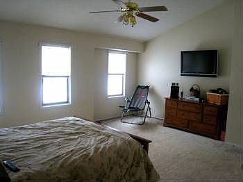 5th image of 1416 Hollyhock Dr