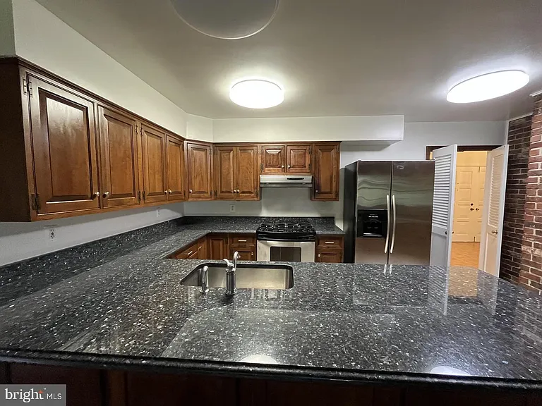 6301 Evermay Dr — Photo 5