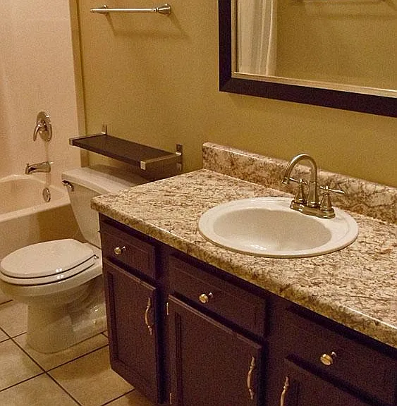 1702 Eastgate Cir — Photo 28