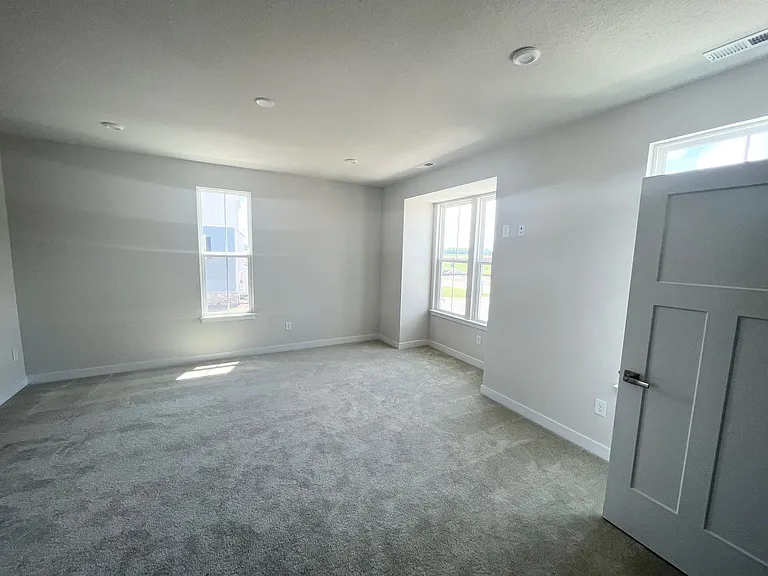 315 Fost Blvd — Photo 7