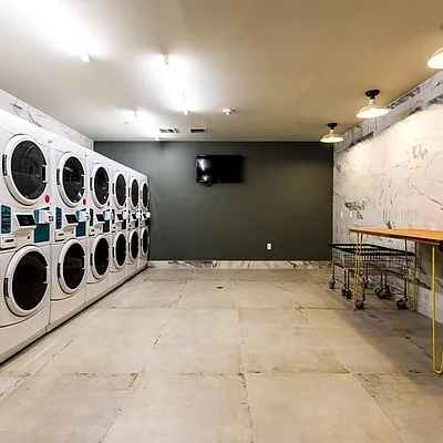 Rented by Nooklyn NYC LLC | media 83