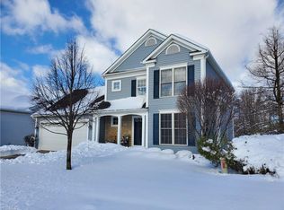 4897 Highland Place Ct, Richmond Heights, OH 44143