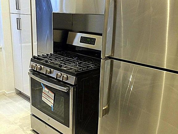 5th image of 671 Leonard St APT 1