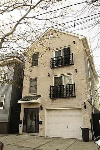 1st image of 3211 Kennedy Blvd