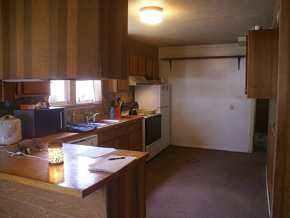 5th image of 316 Eklund Ave